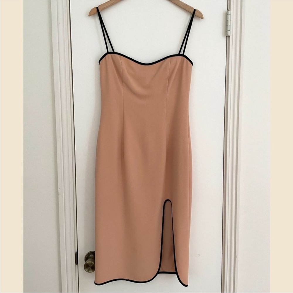 Black Halo peach with black trim Dalai sheath dress with cut-out